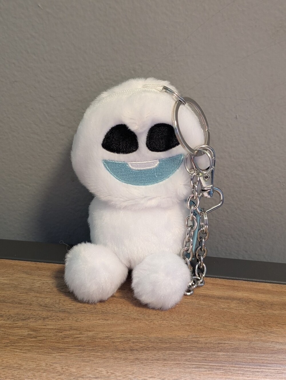 Hong Kong Disneyland Rare World Of Frozen Snowgie plush keychain pouch Bag Charm
